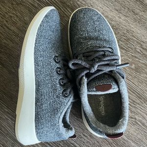 Allbirds Women’s Wool Runners in Grey - Size 7